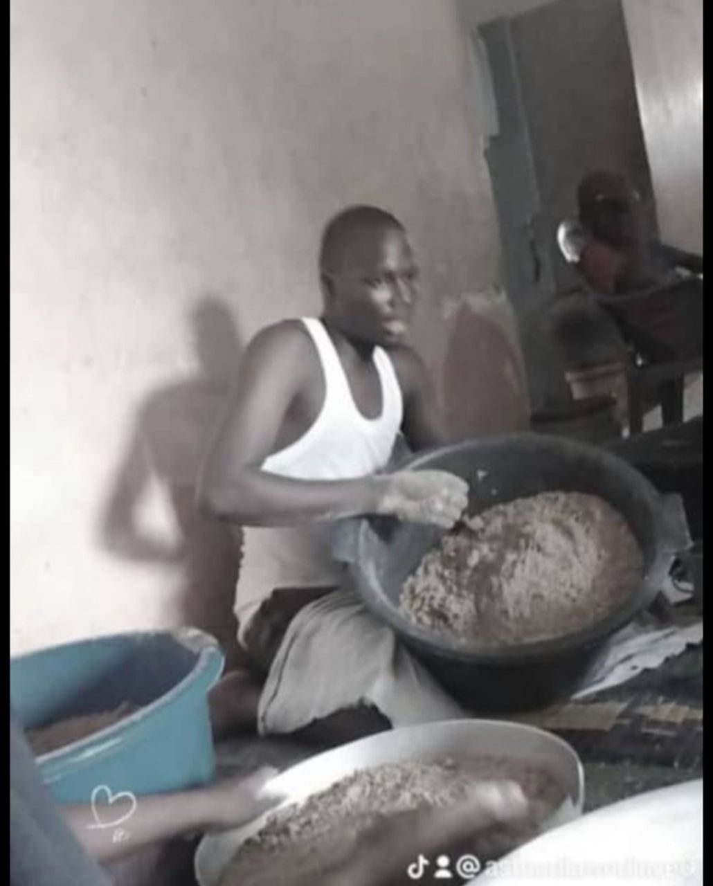 whatsapp image 2025 11 24 at 16.02.31